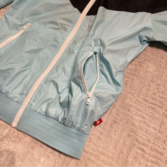 Nike Windbreaker jacket / lightweight W’s XS - Picture 2 of 11